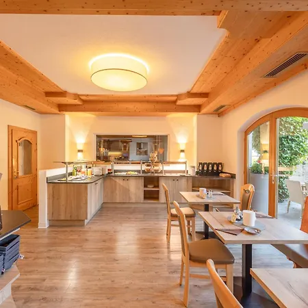 Hotel Christoph Tiroler B&B Neustift im Stubaital