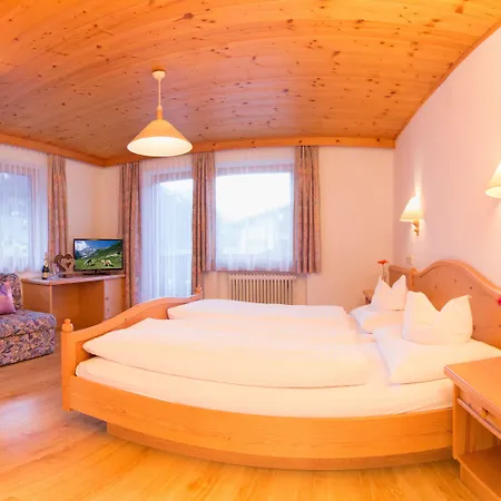 Hotel Christoph Tiroler B&B Ξενοδοχείο Neustift im Stubaital